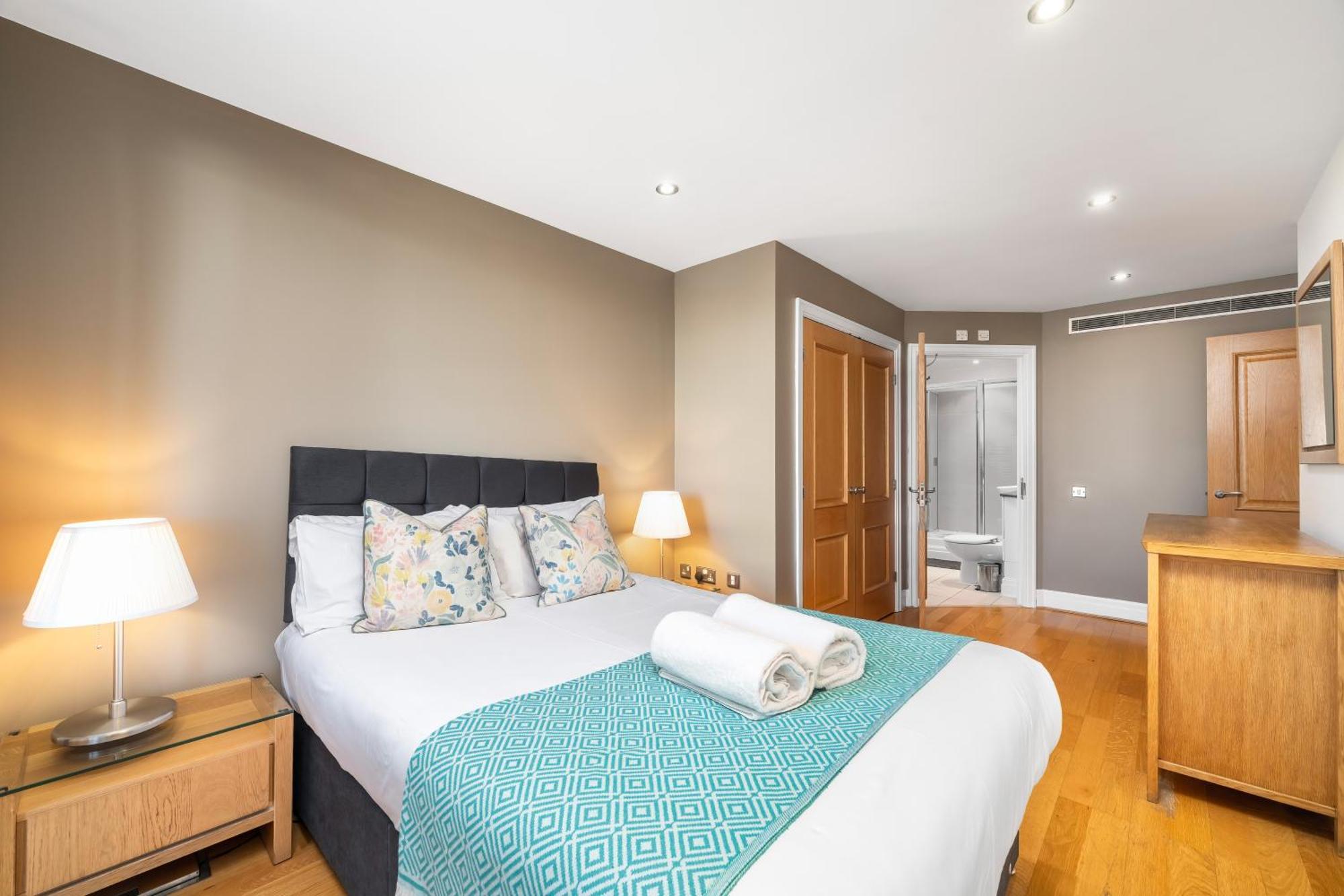 Modern Paddington Station 2 Bedroom Apartment Londra Exterior foto